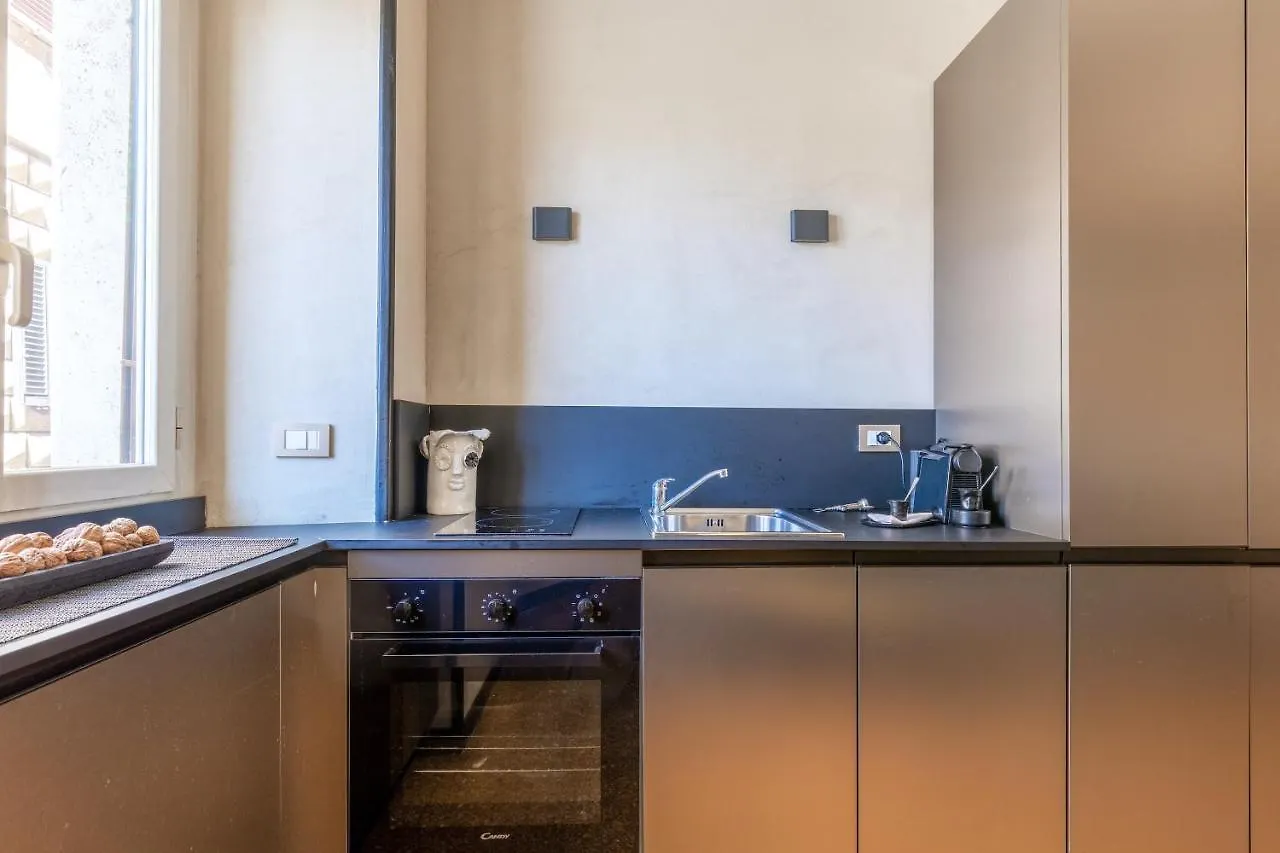 Rome As You Feel - Torre Argentina Art Apartment